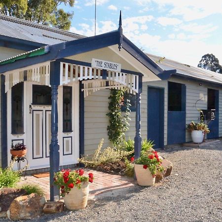 Wandin North The Stables酒店 外观 照片
