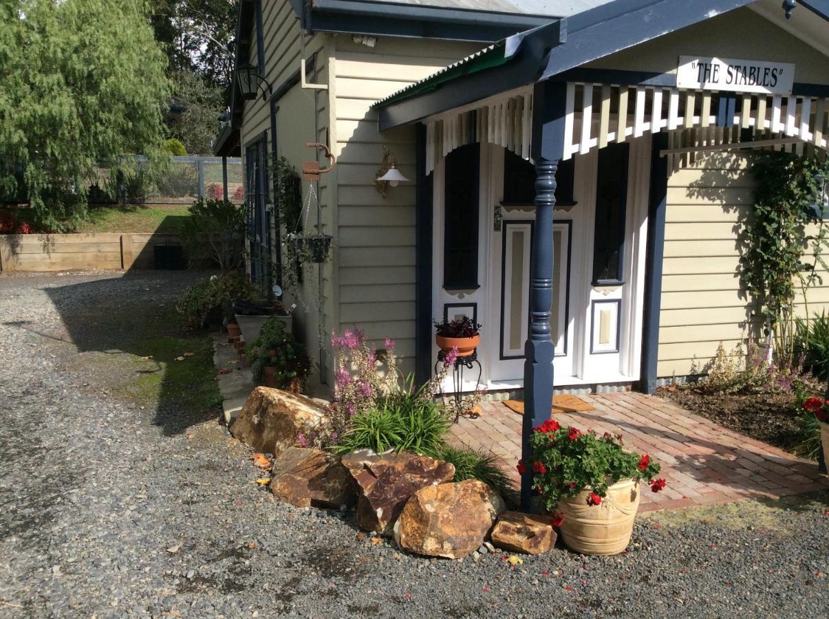 Wandin North The Stables酒店 外观 照片